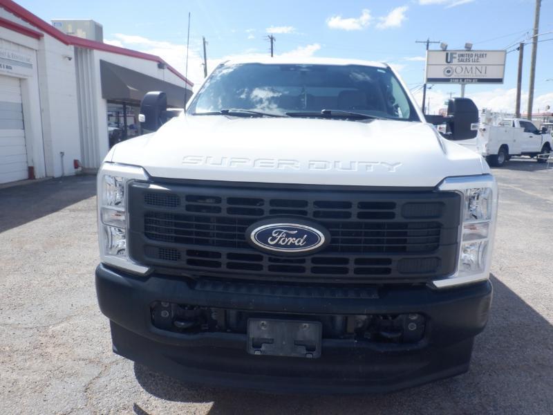 Ford F-250 SD XL Crew Cab 4WD 2023