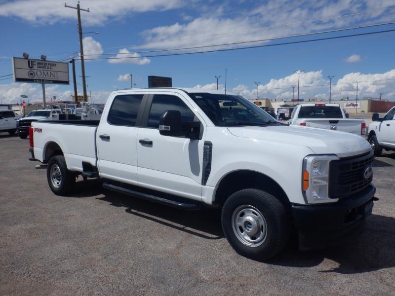 Ford F-250 SD XL Crew Cab 4WD 2023
