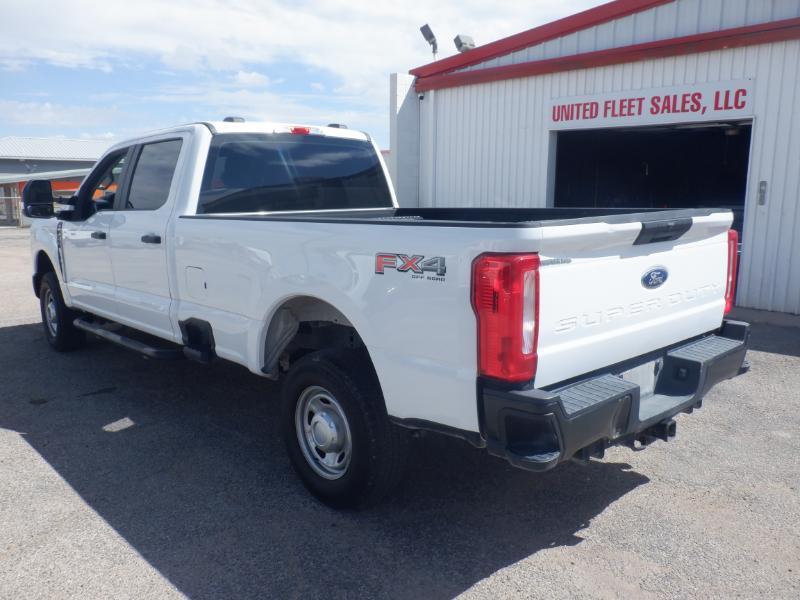 Ford F-250 SD XL Crew Cab 4WD 2023