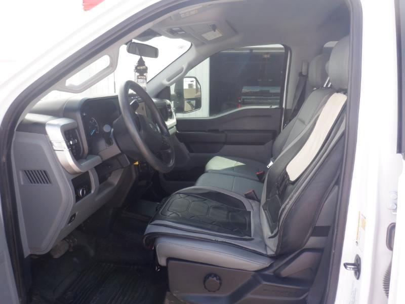 Ford F-250 SD XL Crew Cab 4WD 2023