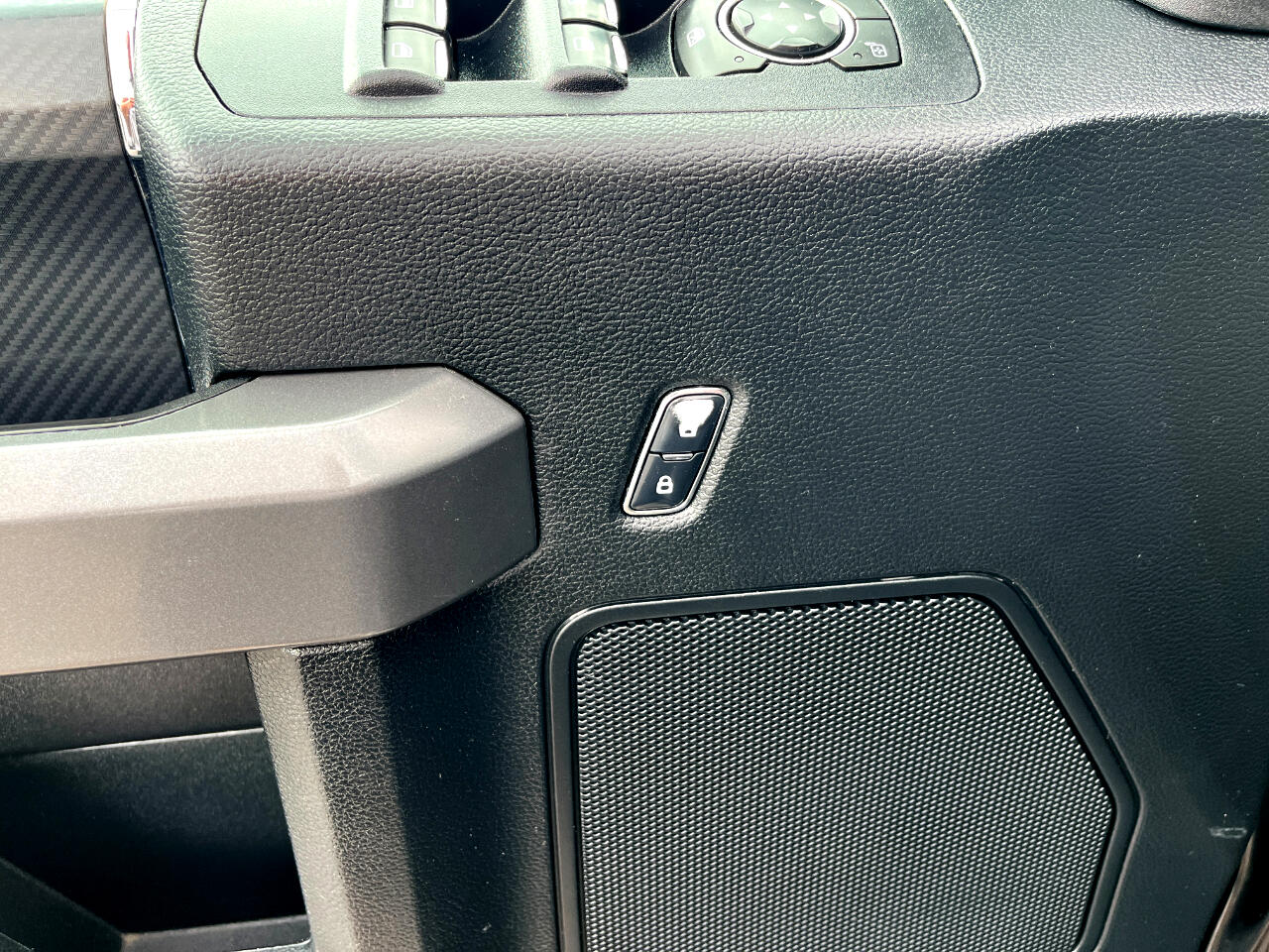 2018 Ford F-150 XLT photo 11