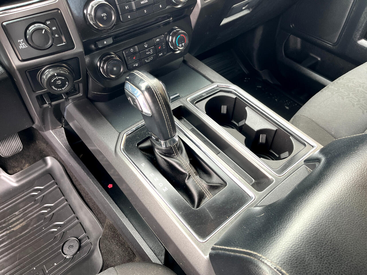 2018 Ford F-150 XLT photo 24