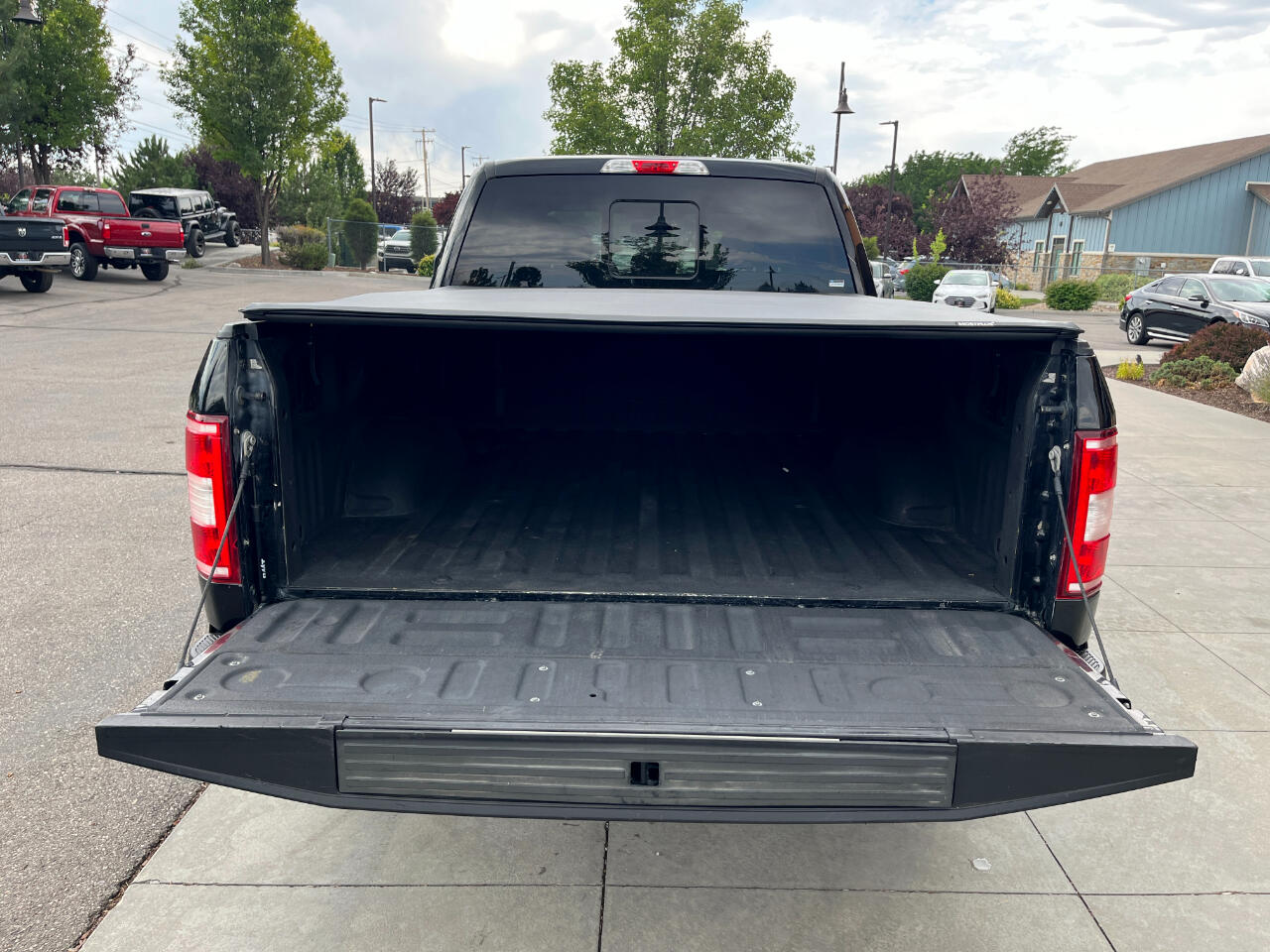 2018 Ford F-150 XLT photo 27