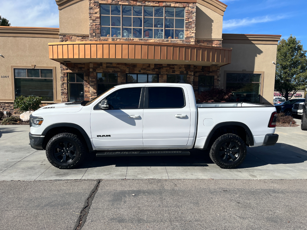 RAM 1500 Rebel 4x4 Crew Cab 5'7" Box 2022 RAM 1500 Rebel 4x4 Crew Cab 5'7" Box 2022