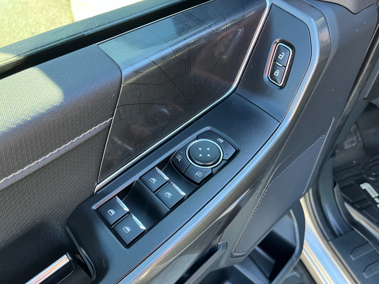 Ford F-150 XLT 4WD SuperCrew 5.5' Box 2023 Ford F-150 XLT 4WD SuperCrew 5.5' Box 2023