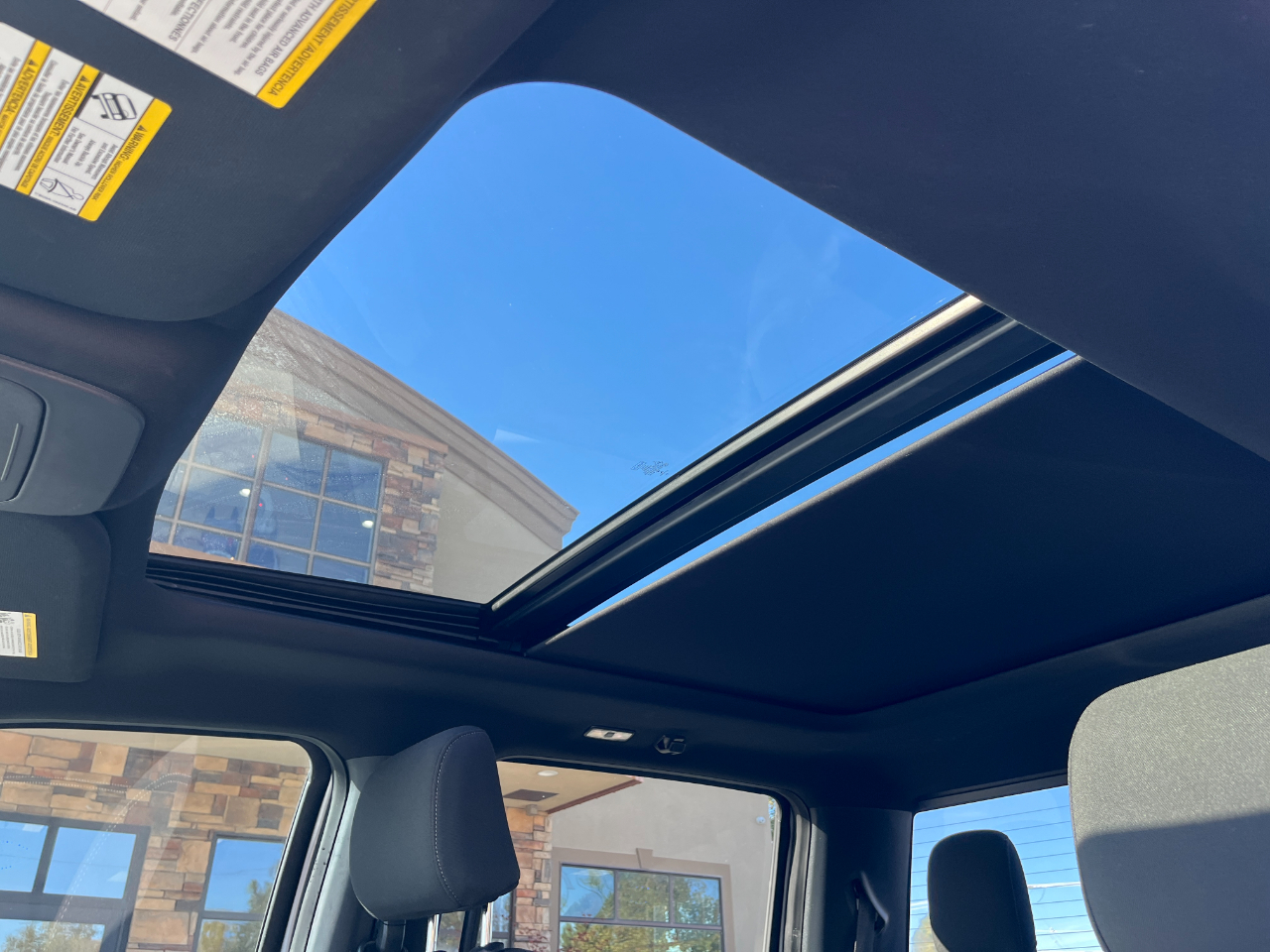 Ford F-150 XLT 4WD SuperCrew 5.5' Box 2023 Ford F-150 XLT 4WD SuperCrew 5.5' Box 2023