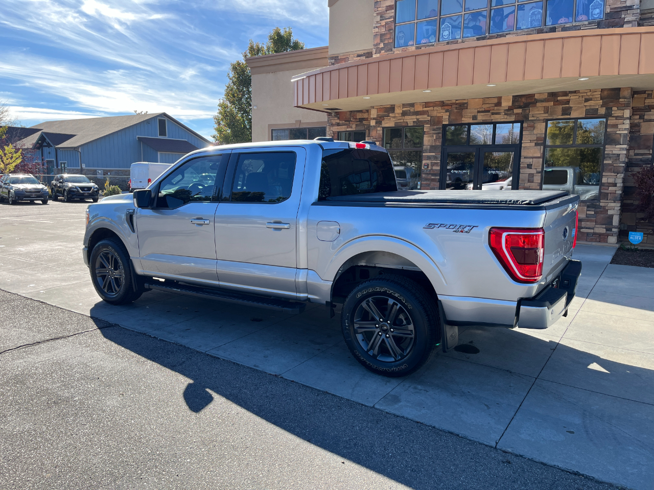 Ford F-150 XLT 4WD SuperCrew 5.5' Box 2023 Ford F-150 XLT 4WD SuperCrew 5.5' Box 2023