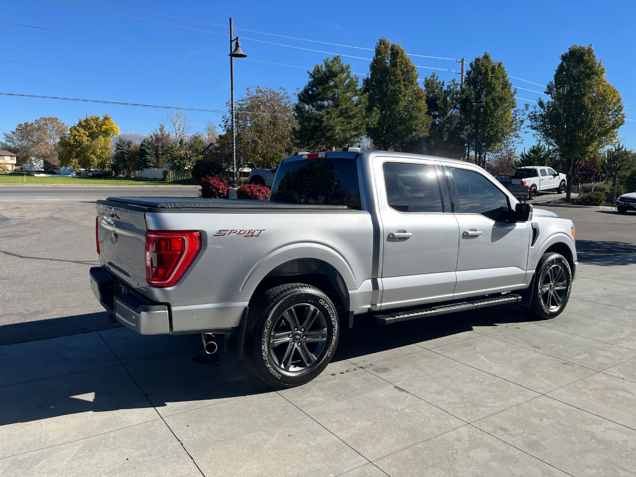 Ford F-150 XLT 4WD SuperCrew 5.5' Box 2023 Ford F-150 XLT 4WD SuperCrew 5.5' Box 2023