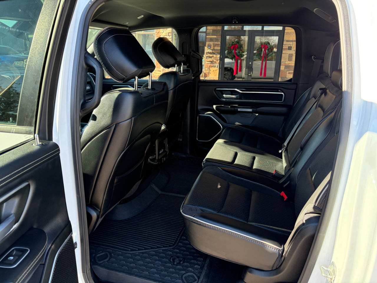 RAM 1500 Laramie 4x4 Crew Cab 6'4" Box 2022