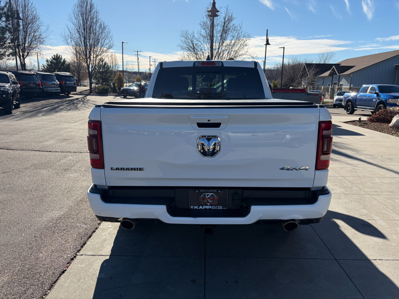 RAM 1500 Laramie 4x4 Crew Cab 6'4" Box 2022