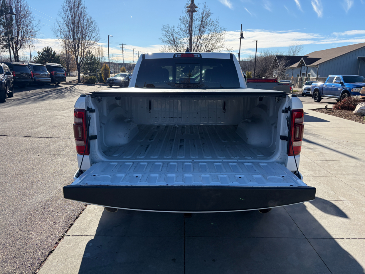RAM 1500 Laramie 4x4 Crew Cab 6'4" Box 2022