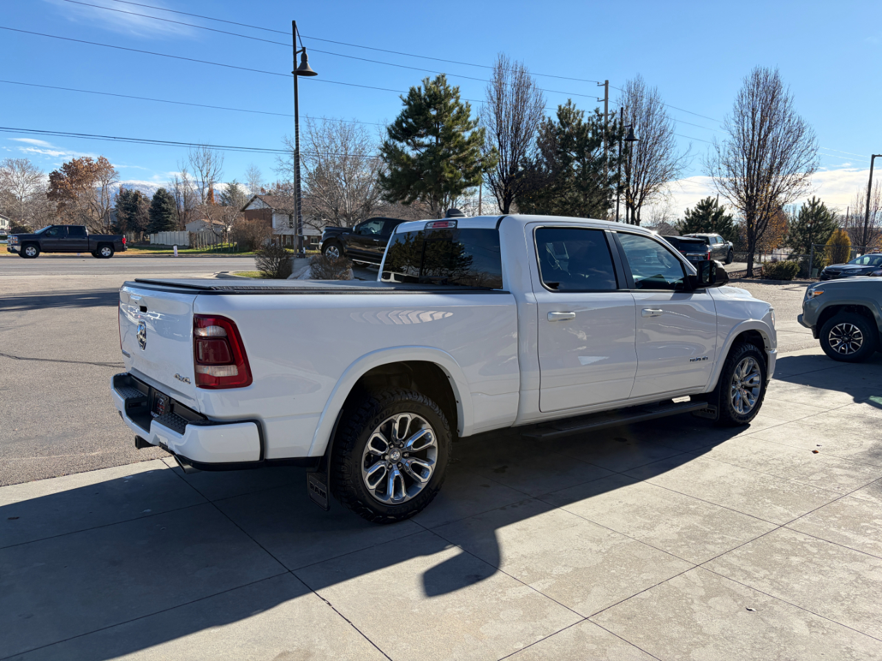RAM 1500 Laramie 4x4 Crew Cab 6'4" Box 2022