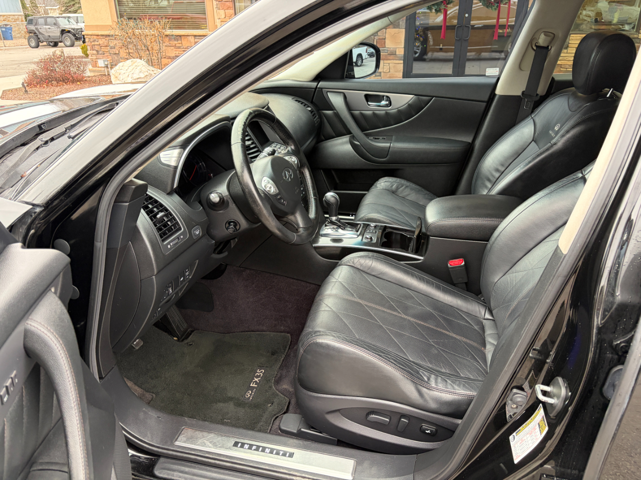 Infiniti FX35 RWD 4dr 2011