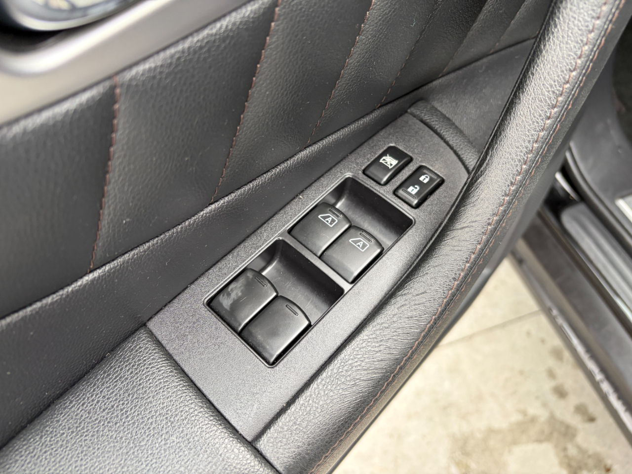 Infiniti FX35 RWD 4dr 2011