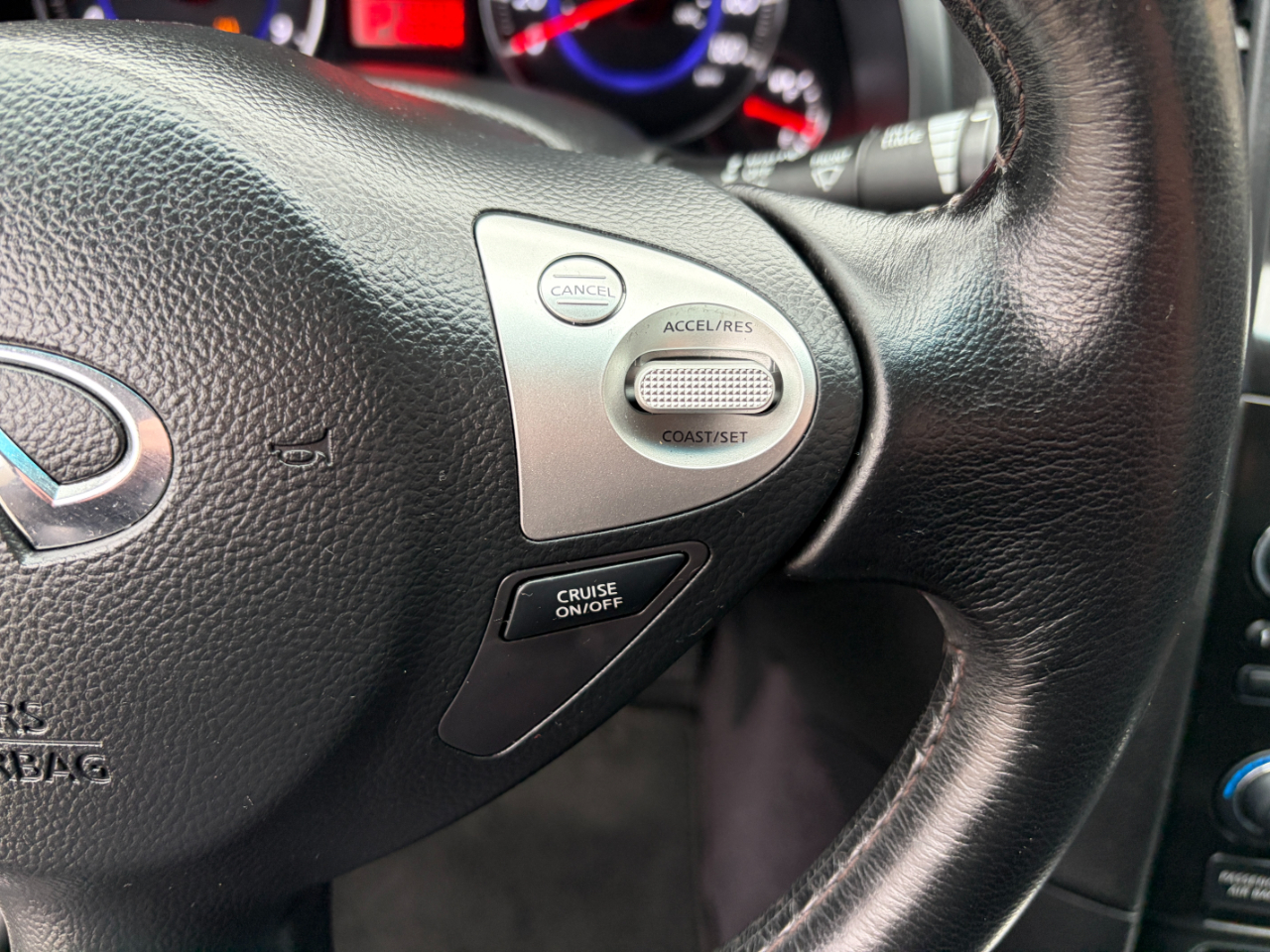 Infiniti FX35 RWD 4dr 2011