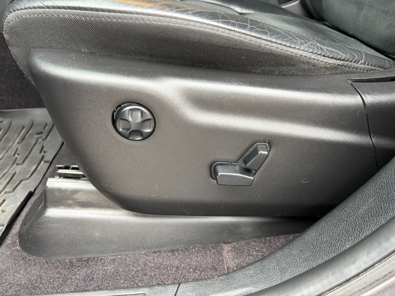 Jeep Grand Cherokee Altitude 4x4 *Ltd Avail* 2017