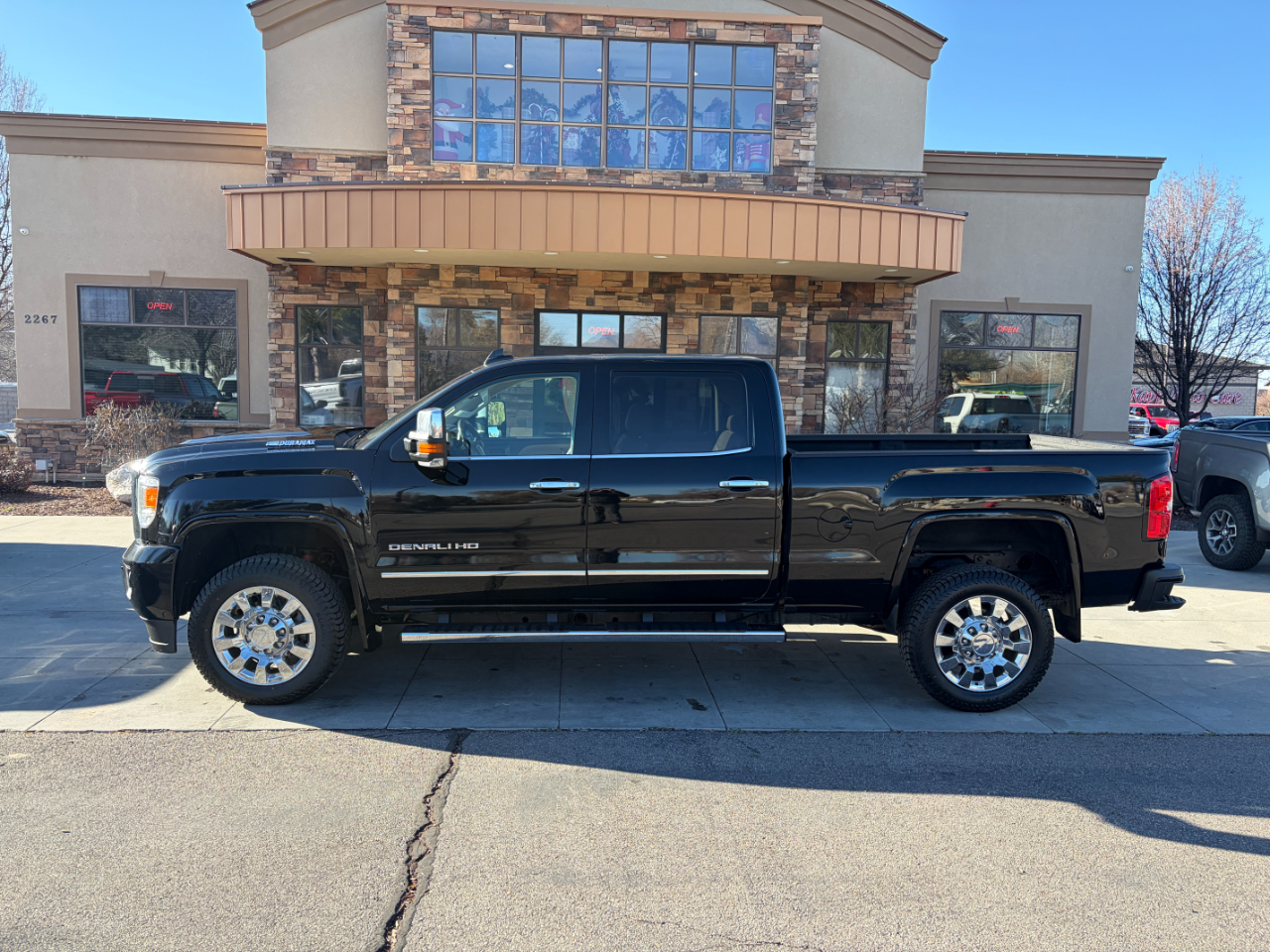 GMC Sierra 2500HD 4WD Crew Cab 153.7" Denali 2018