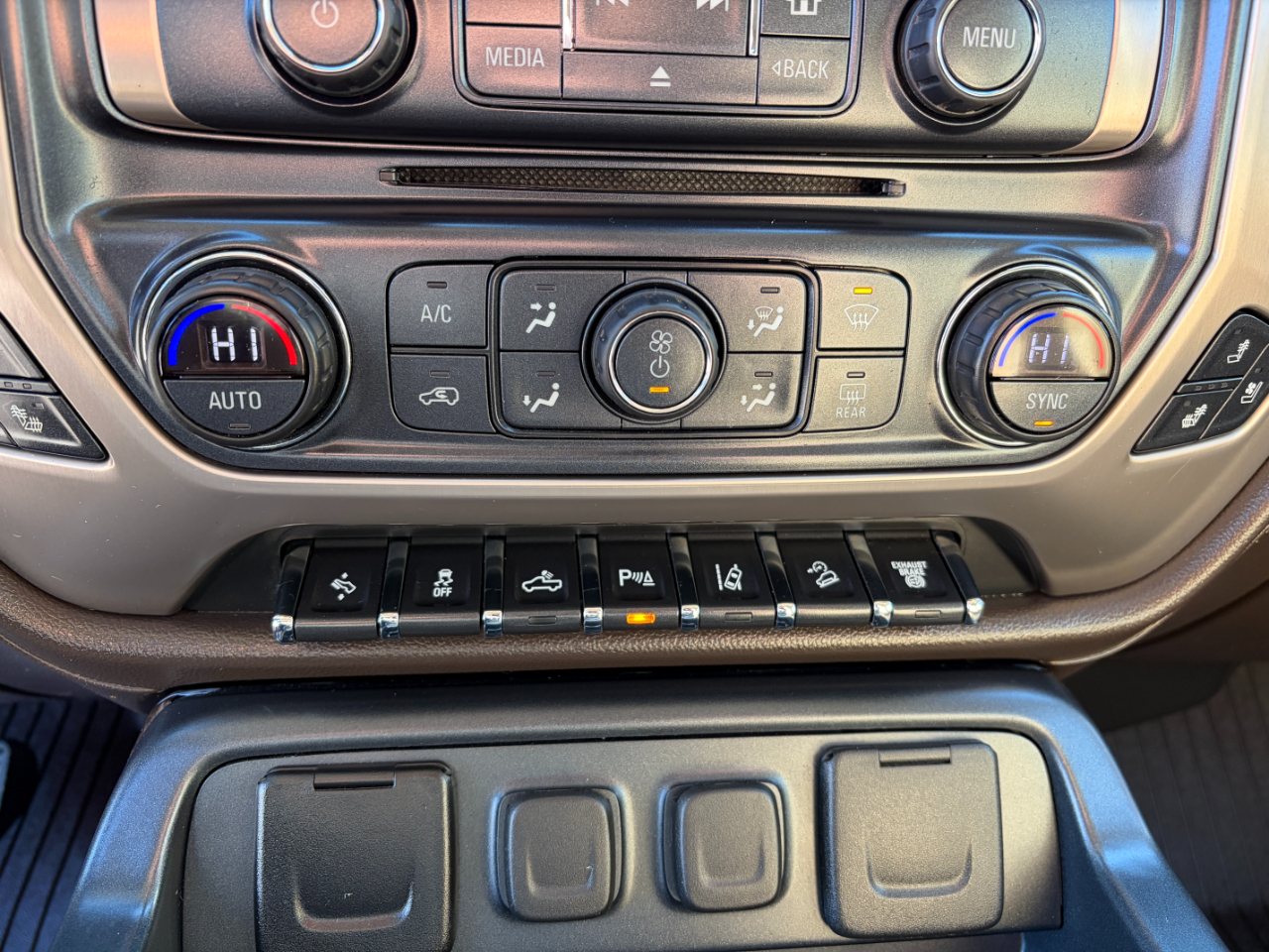 GMC Sierra 2500HD 4WD Crew Cab 153.7" Denali 2018