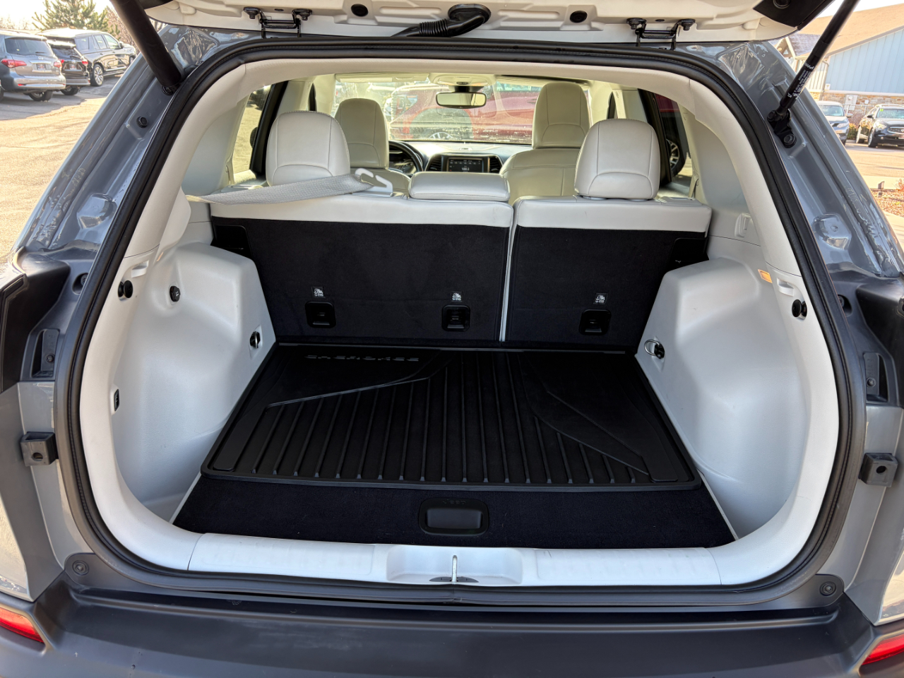 Jeep Cherokee Latitude Lux 4x4 2021