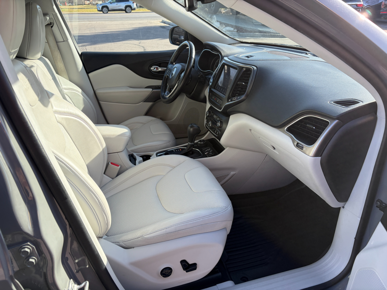 Jeep Cherokee Latitude Lux 4x4 2021