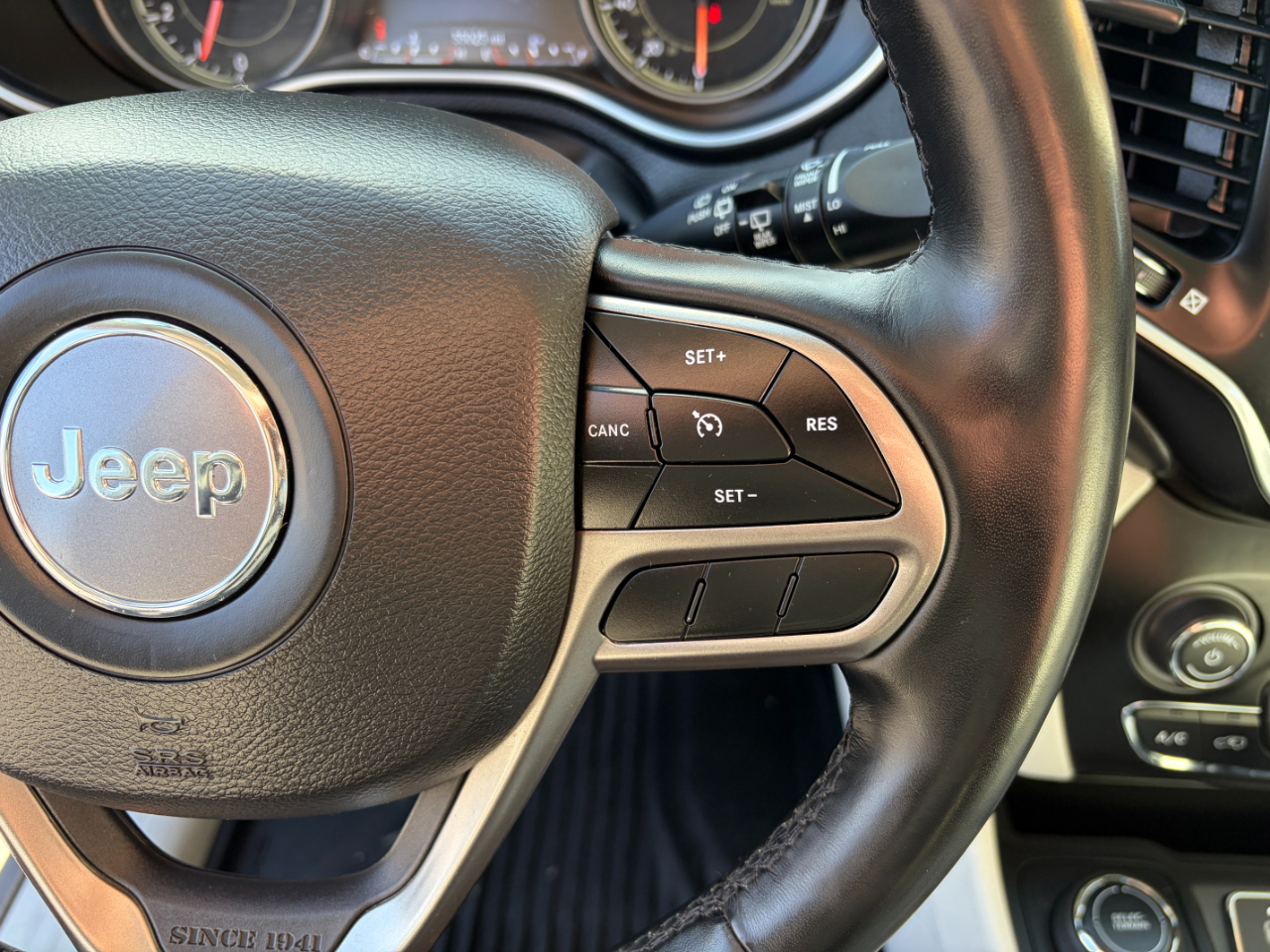 Jeep Cherokee Latitude Lux 4x4 2021