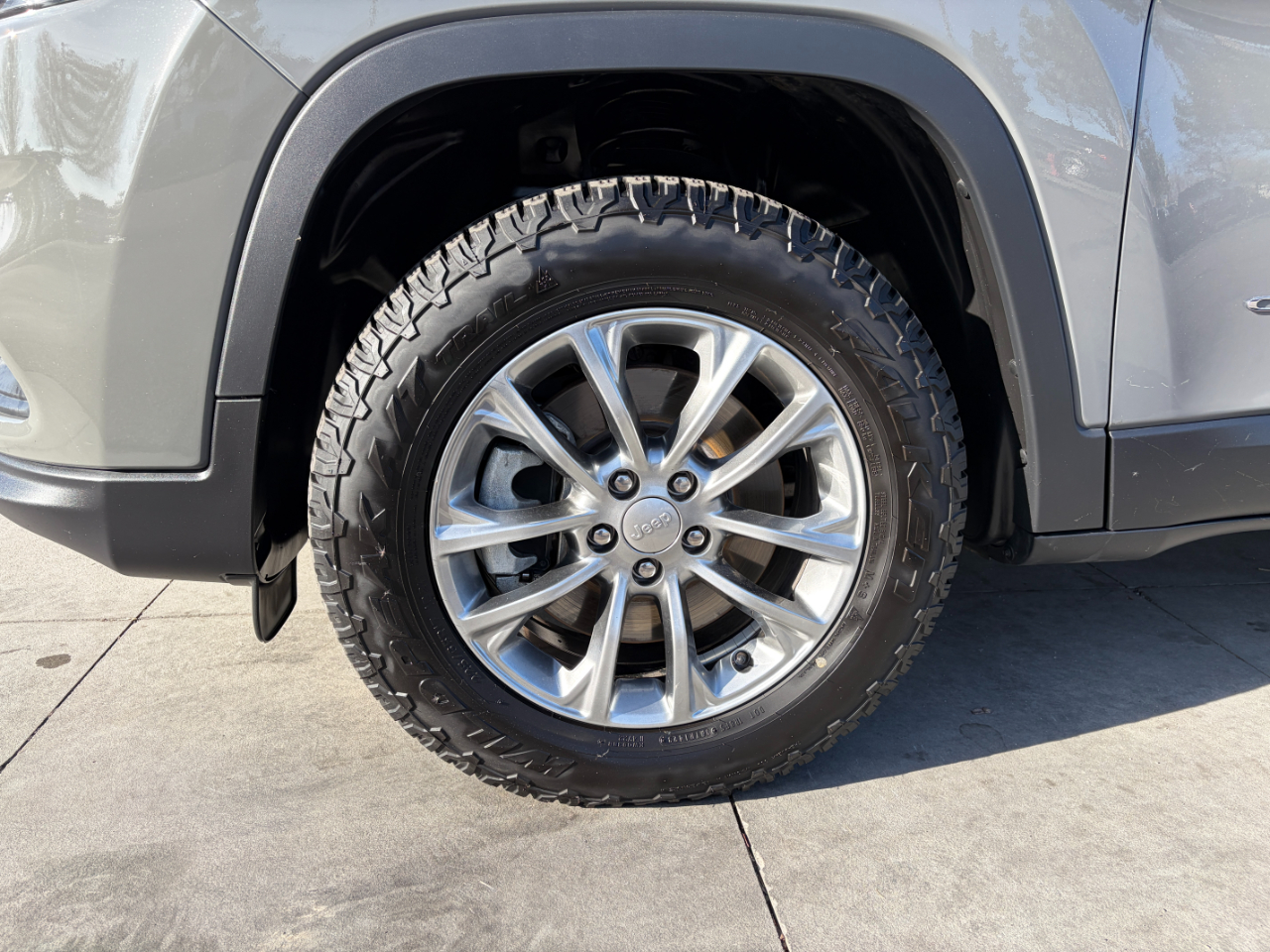 Jeep Cherokee Latitude Lux 4x4 2021