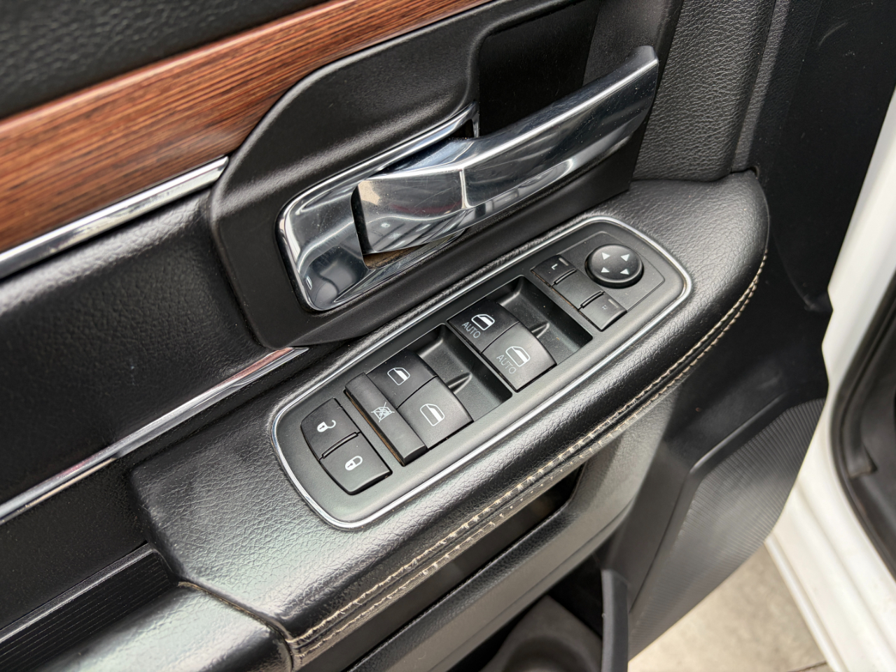 RAM 3500 4WD Crew Cab 169" Laramie 2013