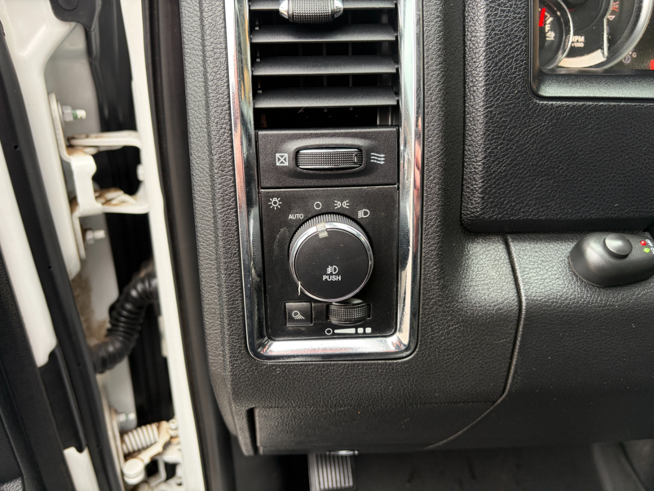 RAM 3500 4WD Crew Cab 169" Laramie 2013