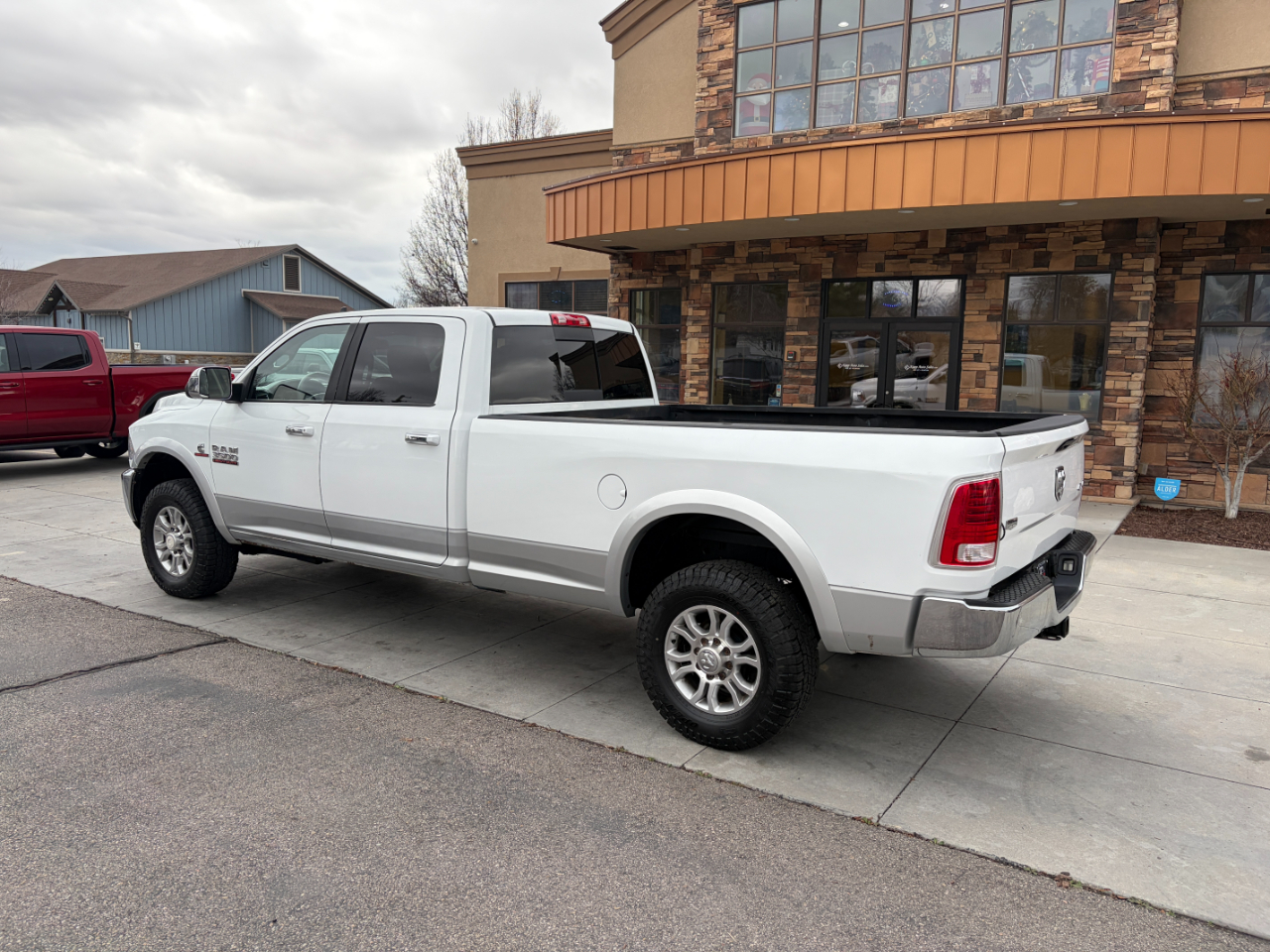 RAM 3500 4WD Crew Cab 169" Laramie 2013