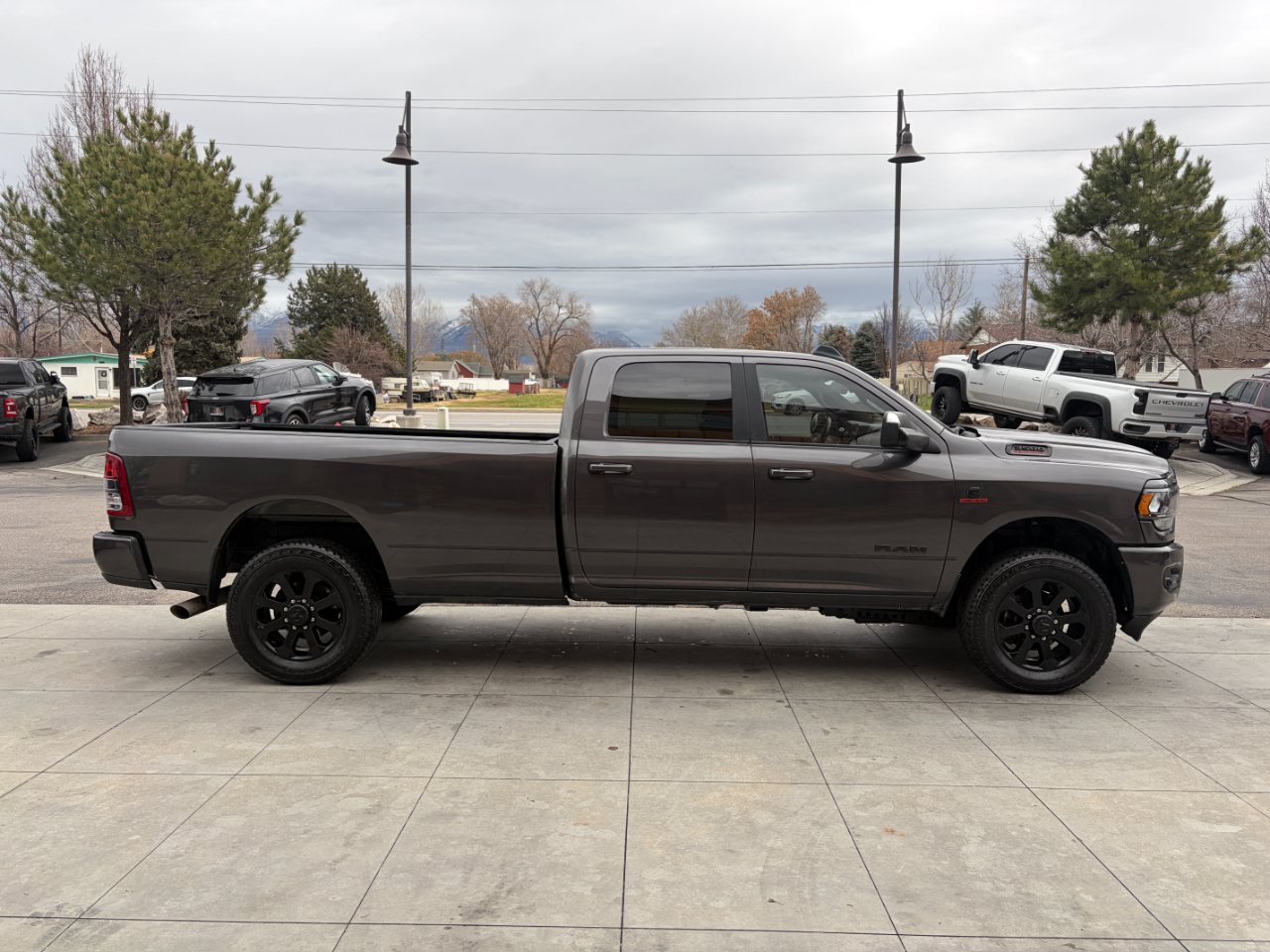 RAM 3500 Big Horn 4x4 Crew Cab 8' Box 2022