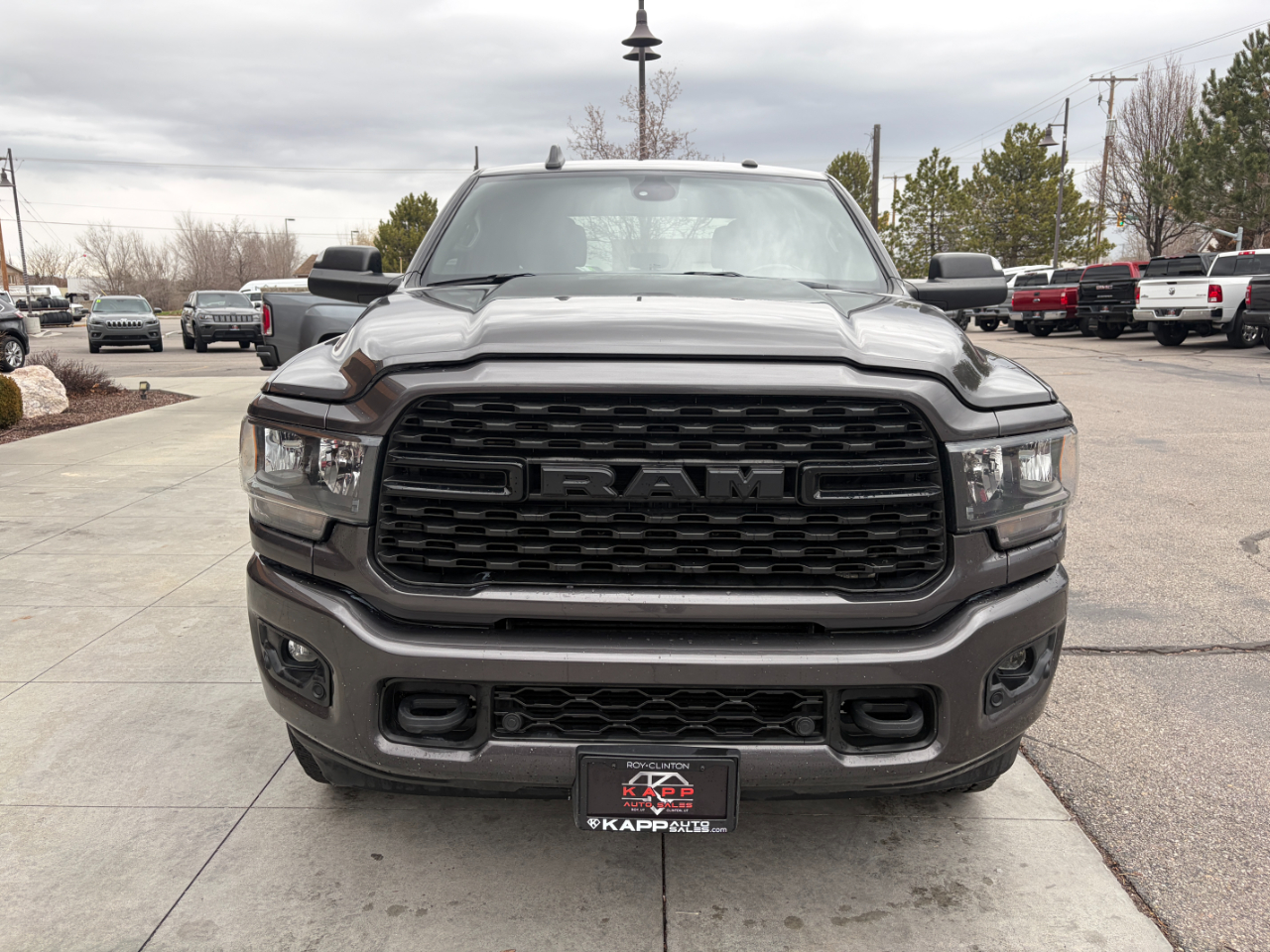 RAM 3500 Big Horn 4x4 Crew Cab 8' Box 2022