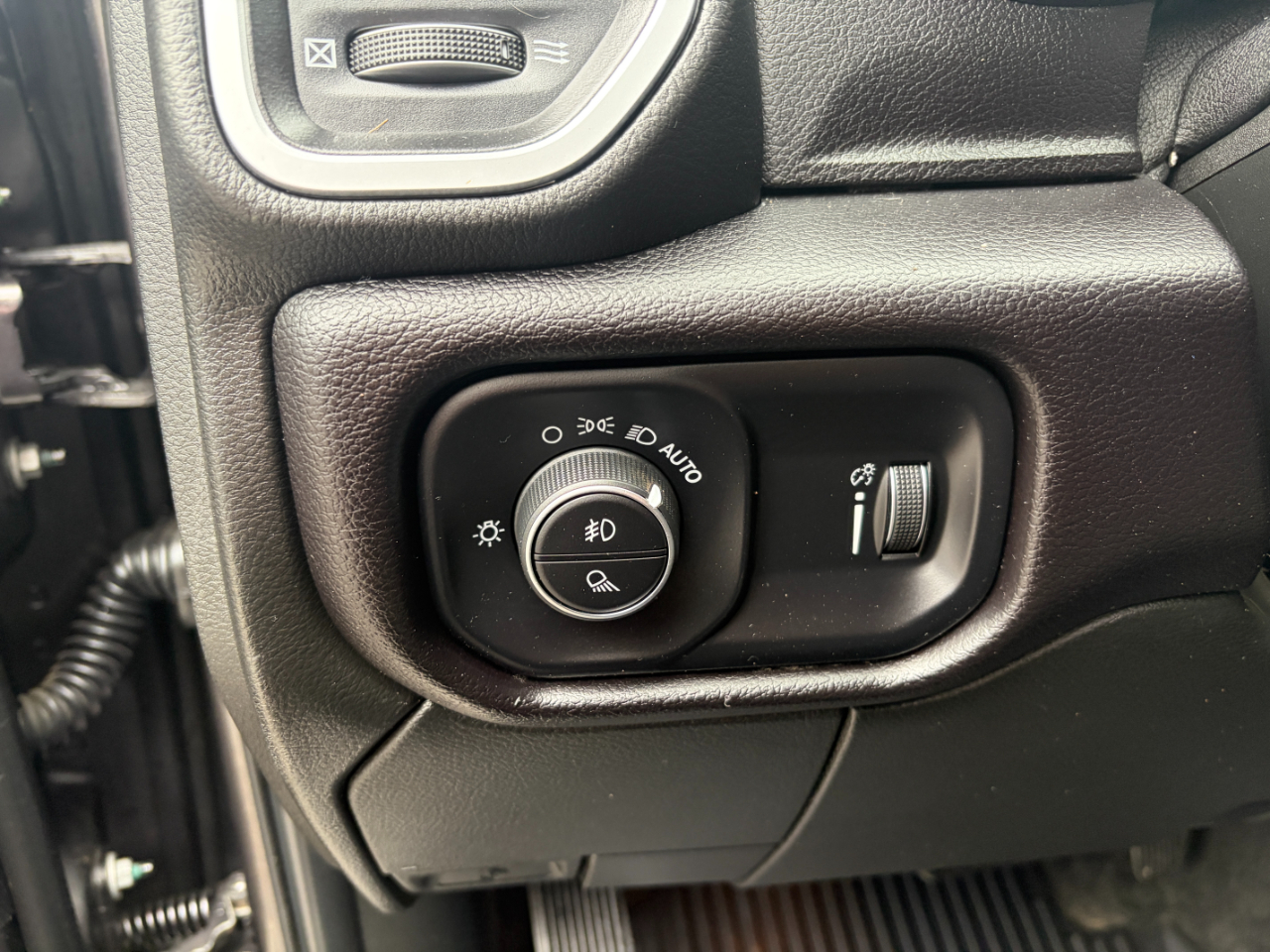 RAM 3500 Big Horn 4x4 Crew Cab 8' Box 2022