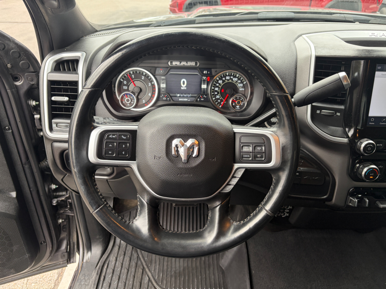 RAM 3500 Big Horn 4x4 Crew Cab 8' Box 2022