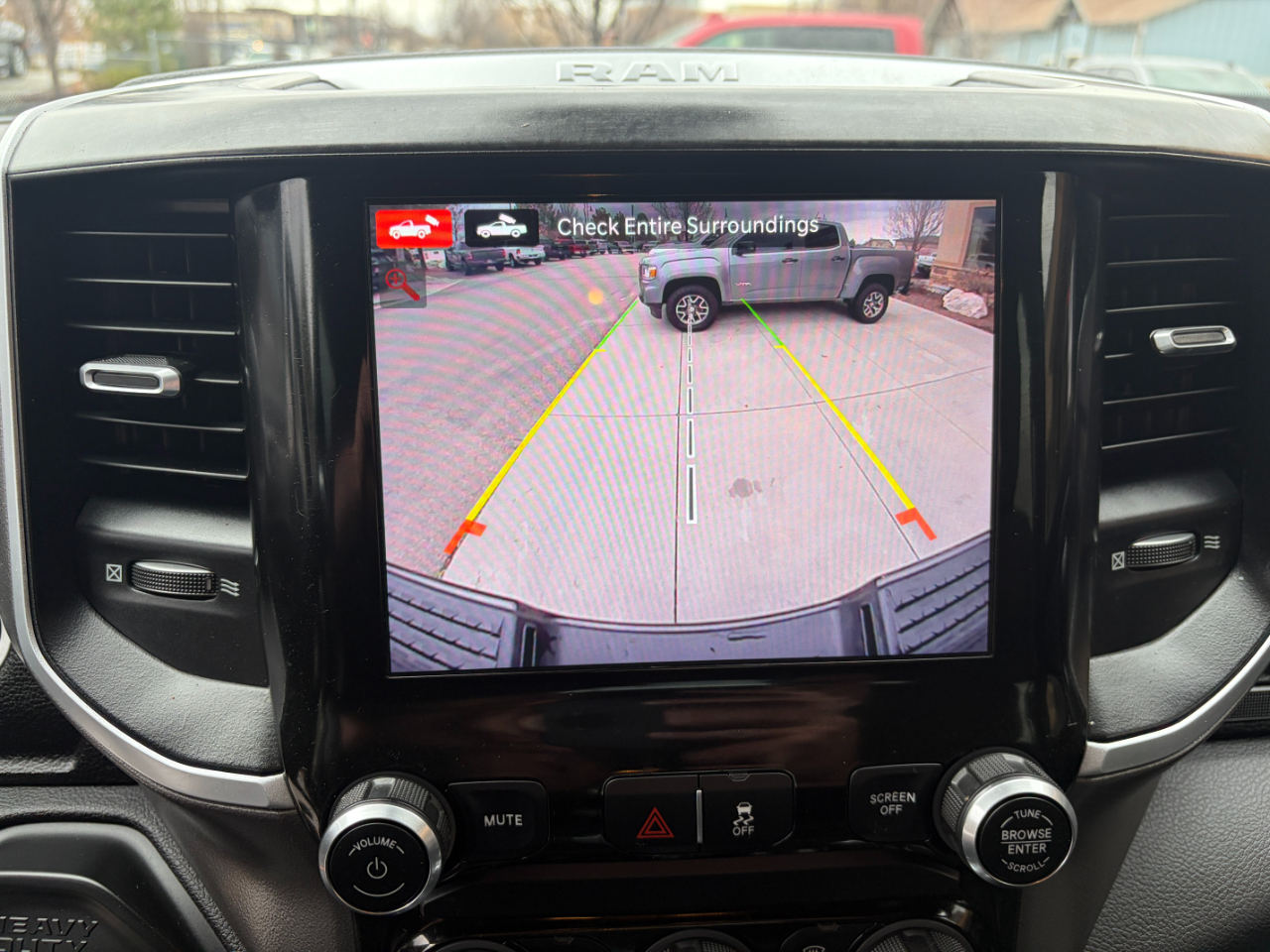 RAM 3500 Big Horn 4x4 Crew Cab 8' Box 2022