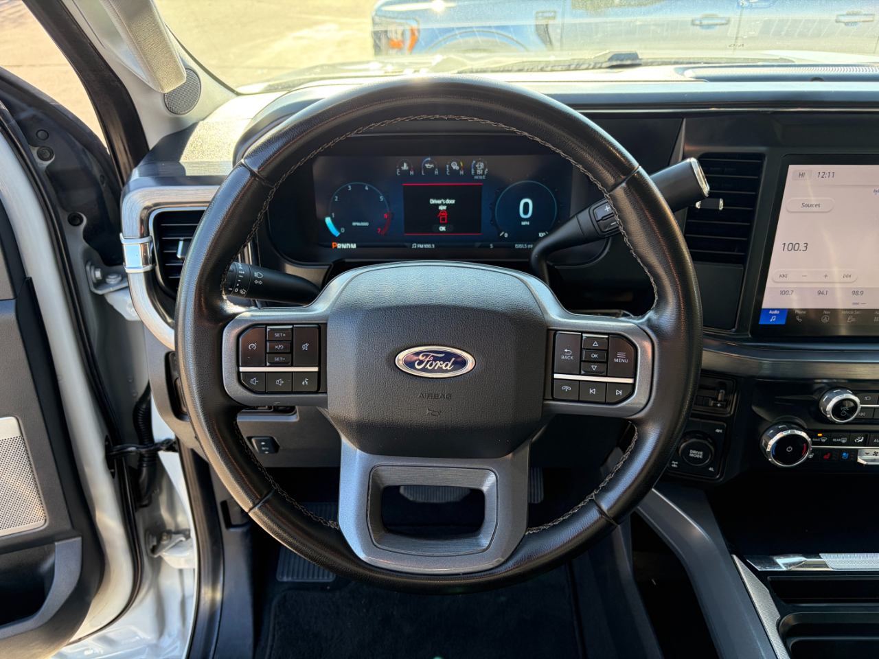 Ford Super Duty F-350 SRW Lariat 4WD Crew Cab 6.75' Box 2025