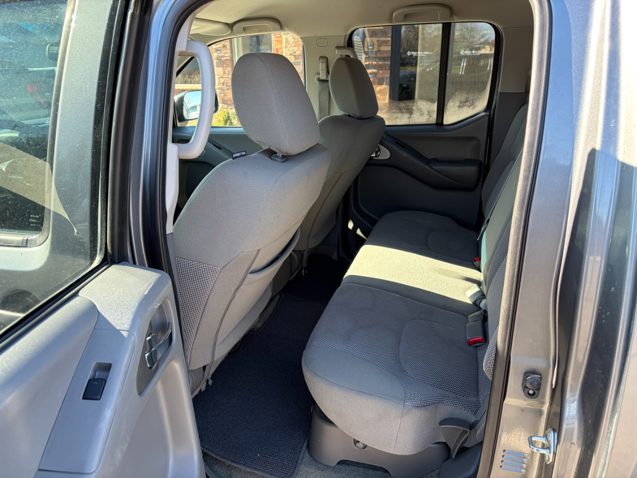 Nissan Frontier Crew Cab 4x4 SV V6 Auto 2018