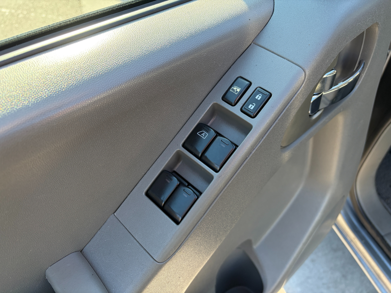 Nissan Frontier Crew Cab 4x4 SV V6 Auto 2018