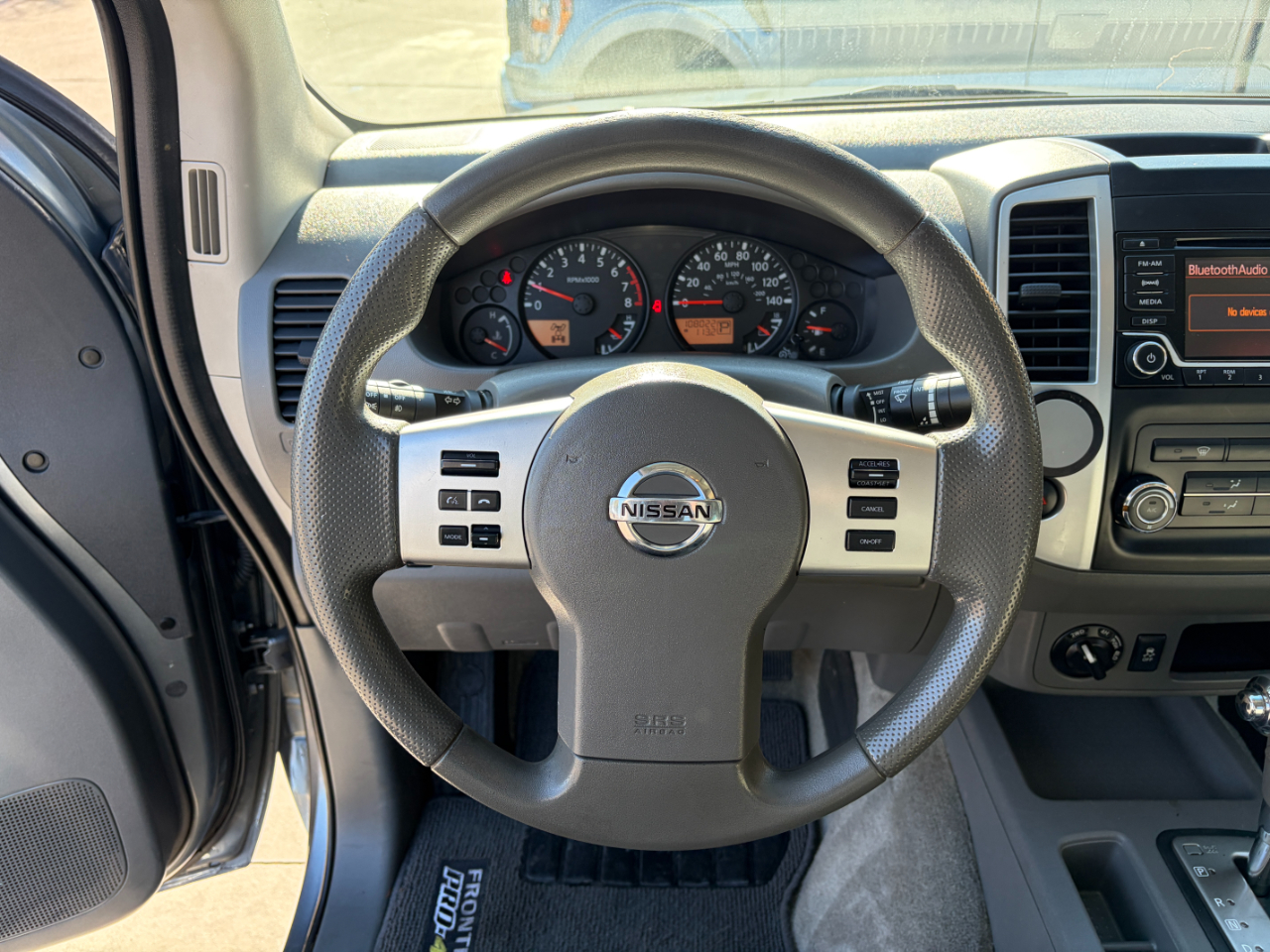 Nissan Frontier Crew Cab 4x4 SV V6 Auto 2018