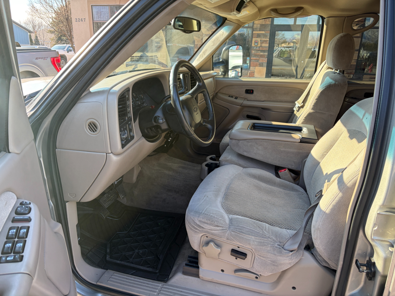 Chevrolet Silverado 2500HD Crew Cab 153" WB 4WD 2002