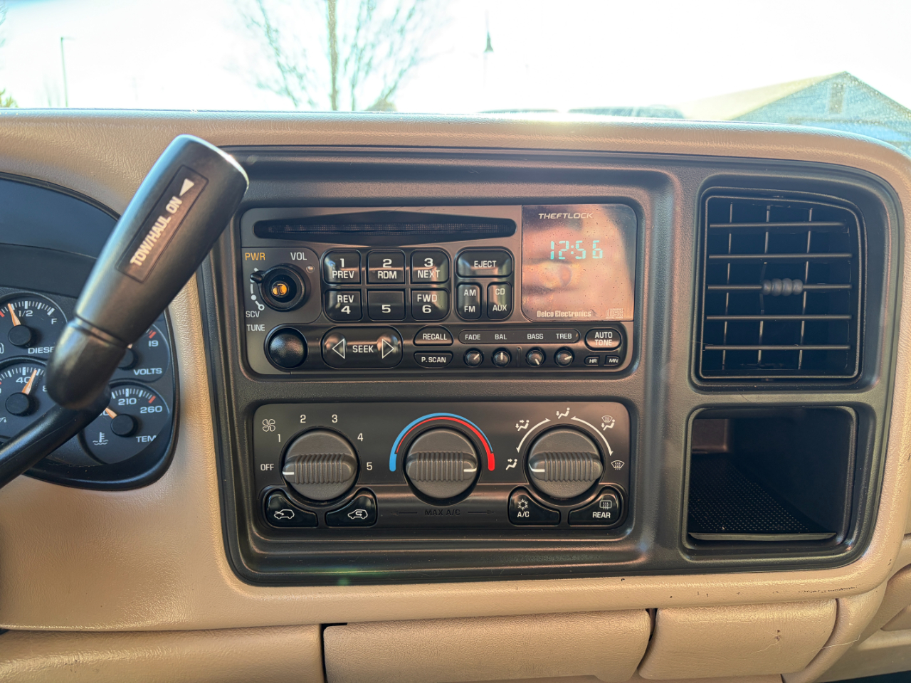 Chevrolet Silverado 2500HD Crew Cab 153" WB 4WD 2002
