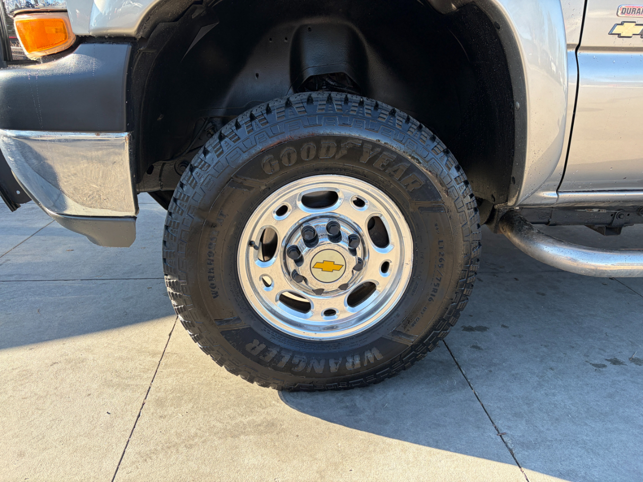 Chevrolet Silverado 2500HD Crew Cab 153" WB 4WD 2002