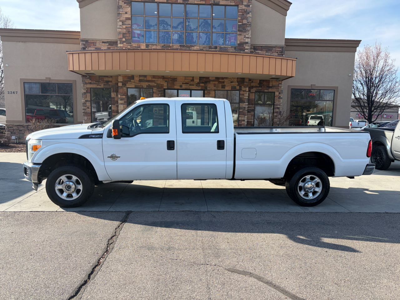 Ford Super Duty F-350 SRW 4WD Crew Cab 172" XL 2015