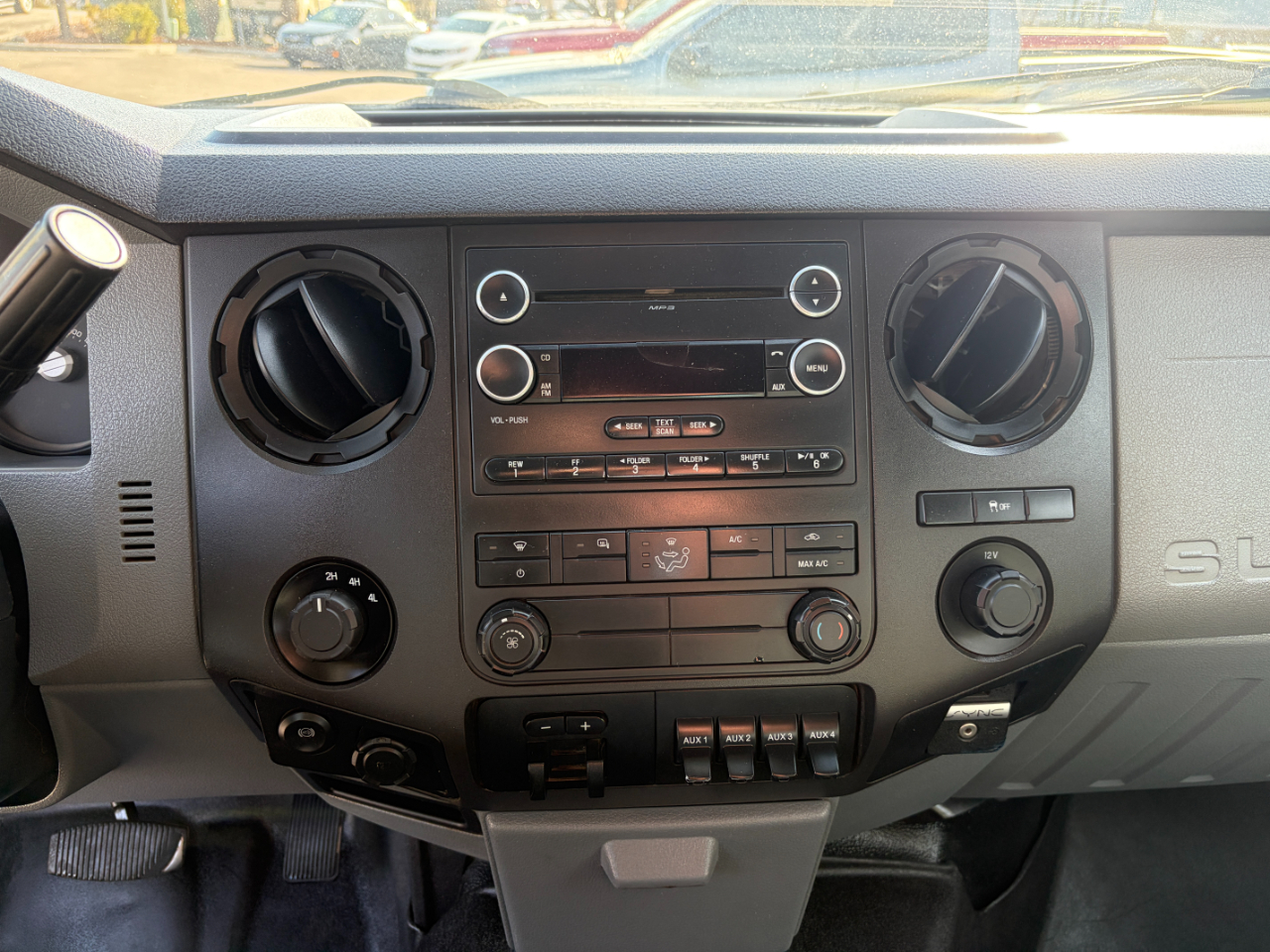 Ford Super Duty F-350 SRW 4WD Crew Cab 172" XL 2015