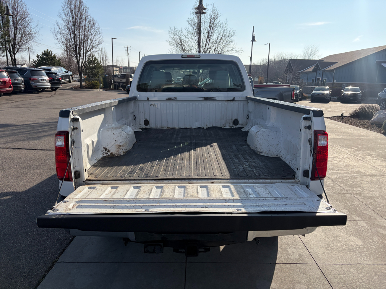 Ford Super Duty F-350 SRW 4WD Crew Cab 172" XL 2015
