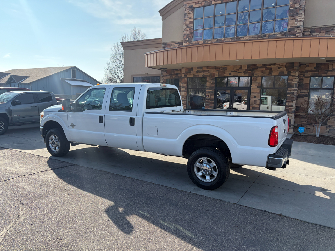Ford Super Duty F-350 SRW 4WD Crew Cab 172" XL 2015