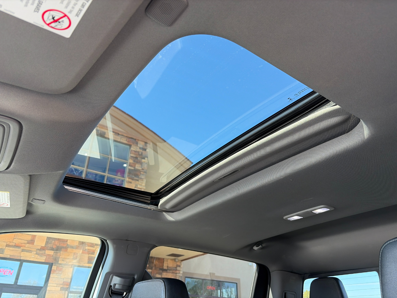 GMC Sierra 2500HD 4WD Crew Cab 159" SLT 2023