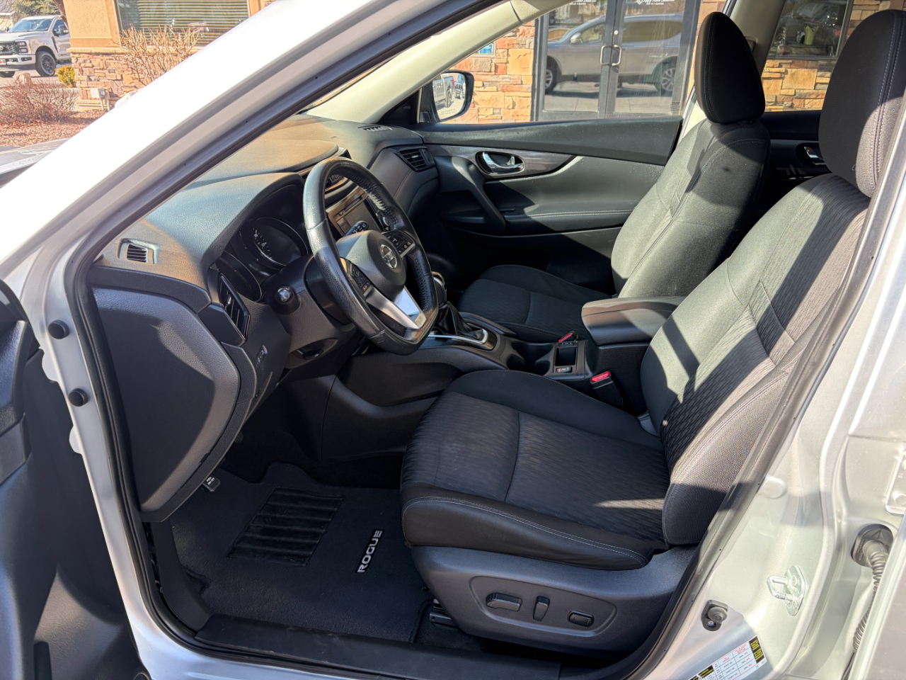 Nissan Rogue AWD SV 2018