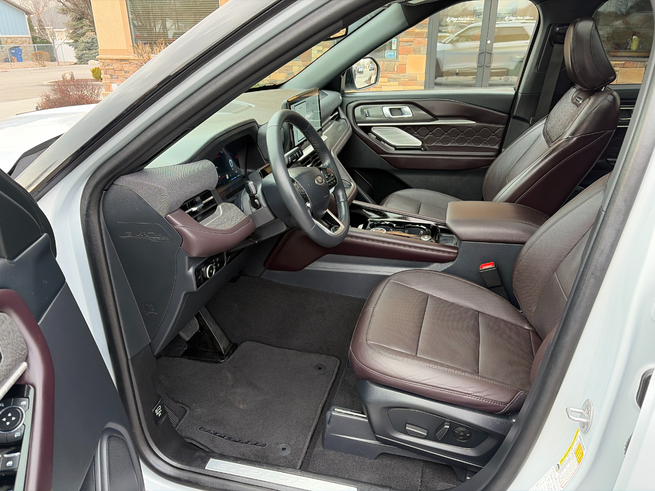 Ford Explorer Platinum 4WD 2025