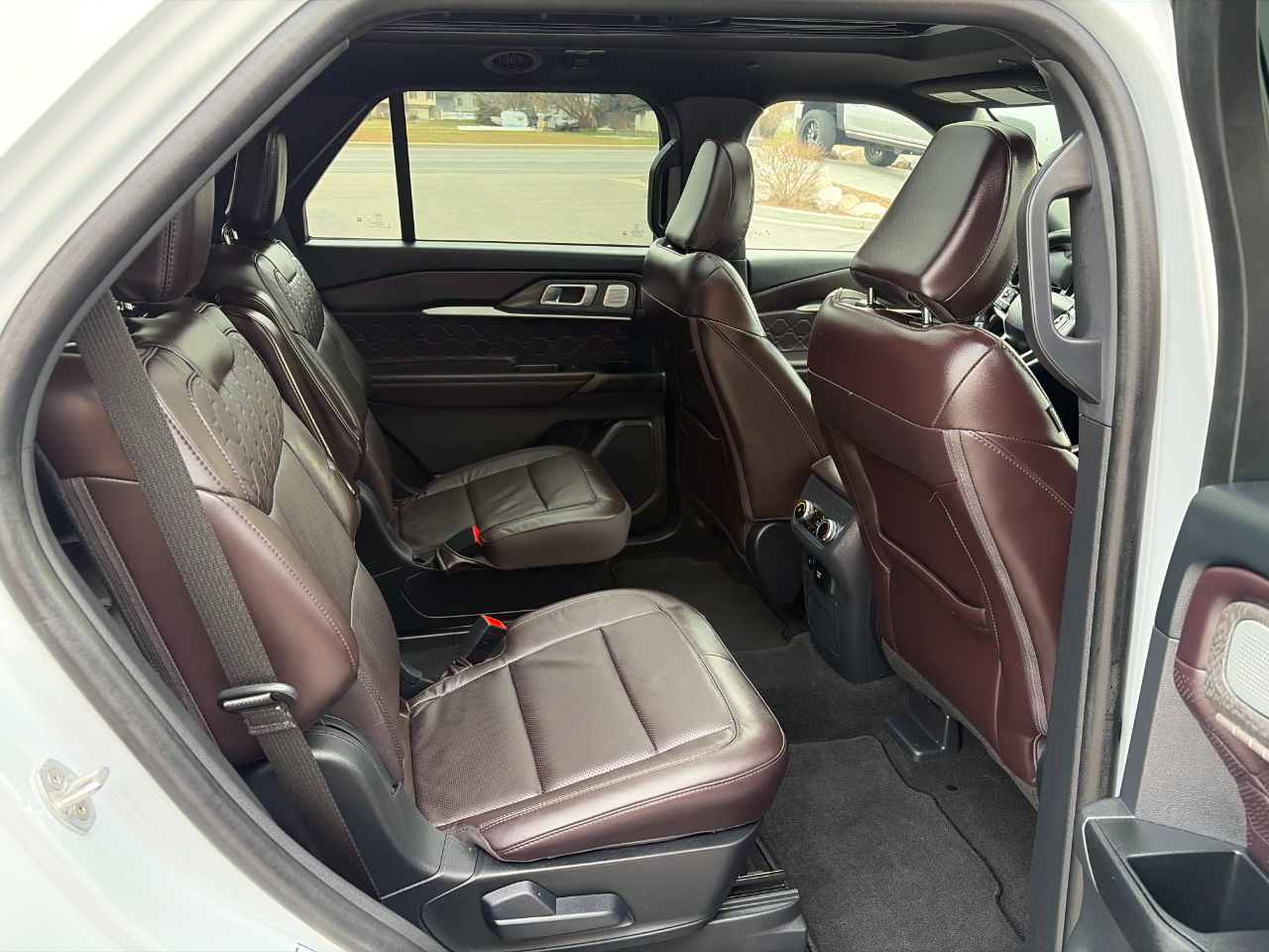 Ford Explorer Platinum 4WD 2025