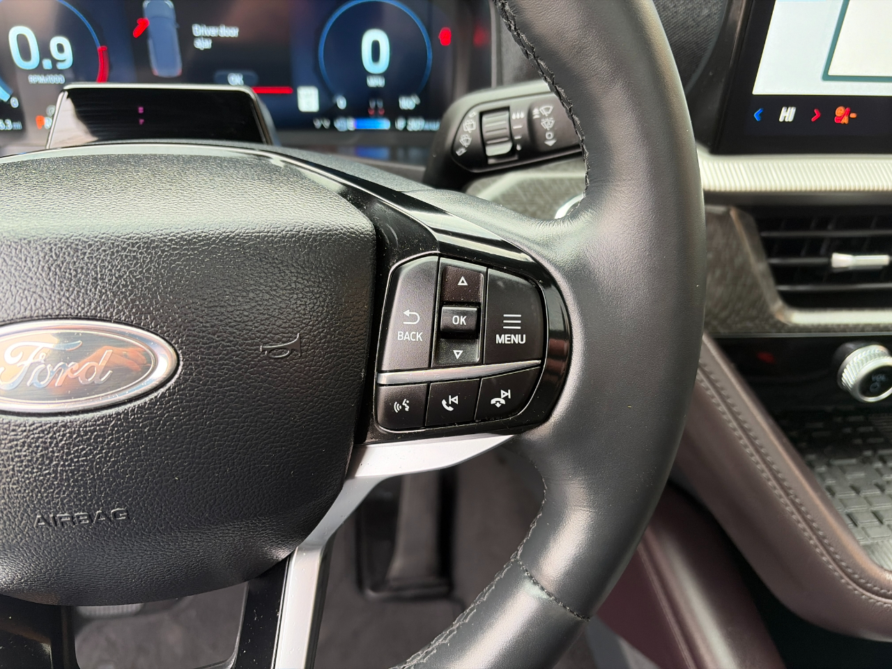 Ford Explorer Platinum 4WD 2025